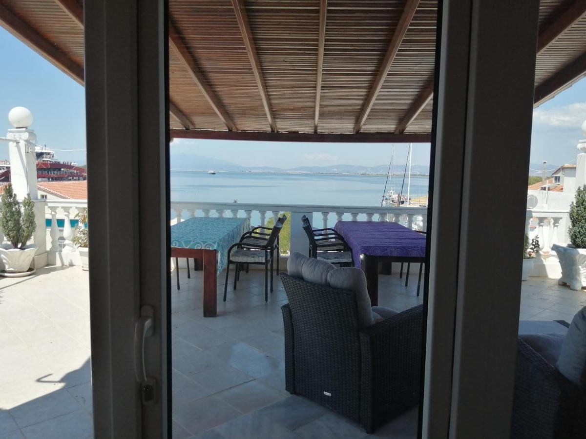 Hotel Holiday Keramotí Buitenkant foto