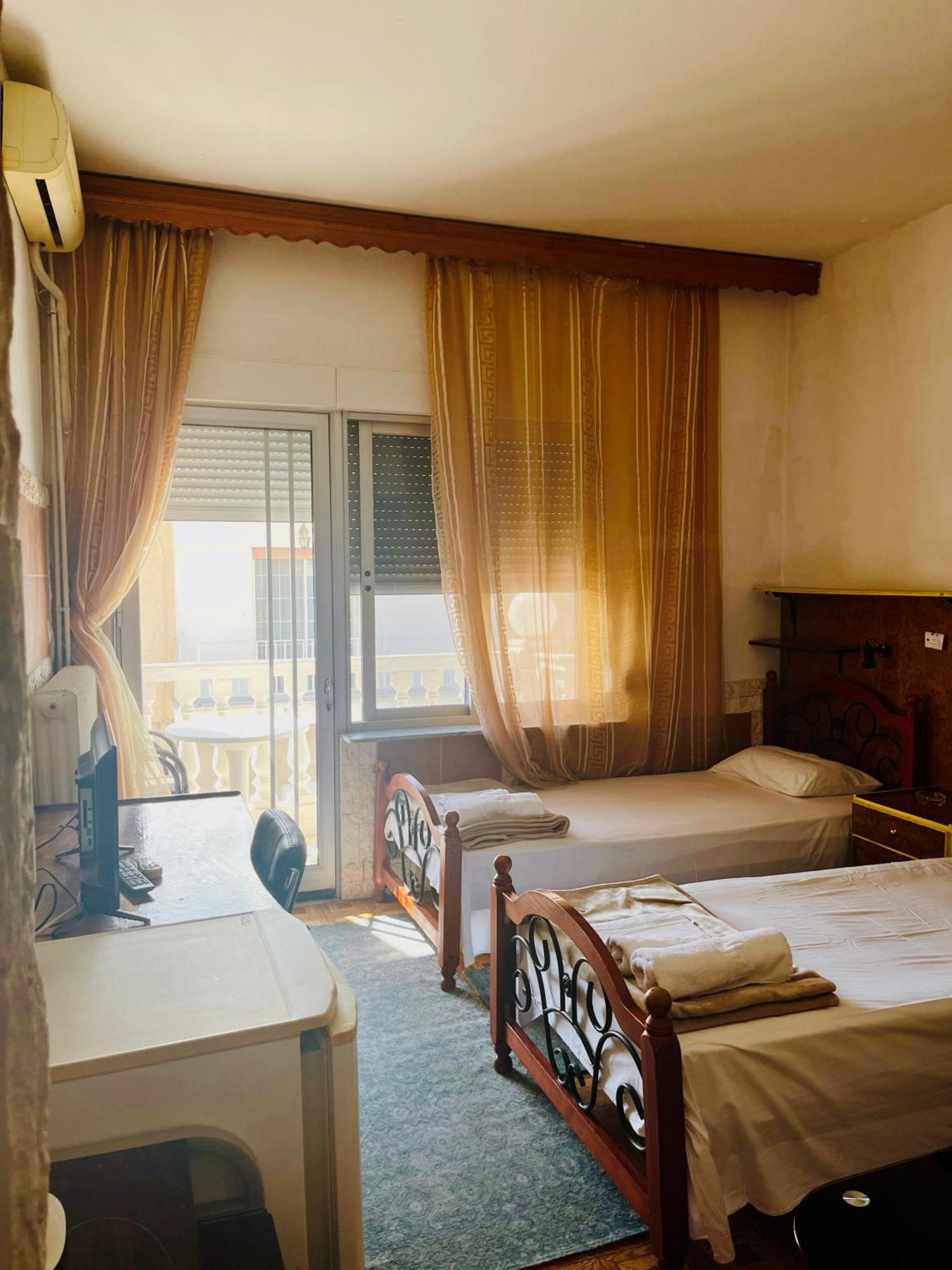 Hotel Holiday Keramotí Buitenkant foto
