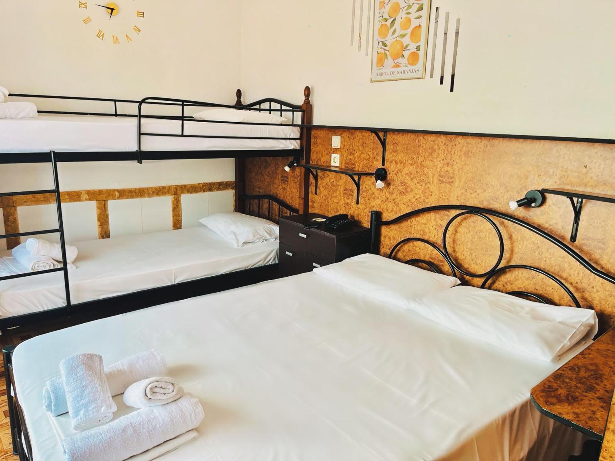 Hotel Holiday Keramotí Buitenkant foto